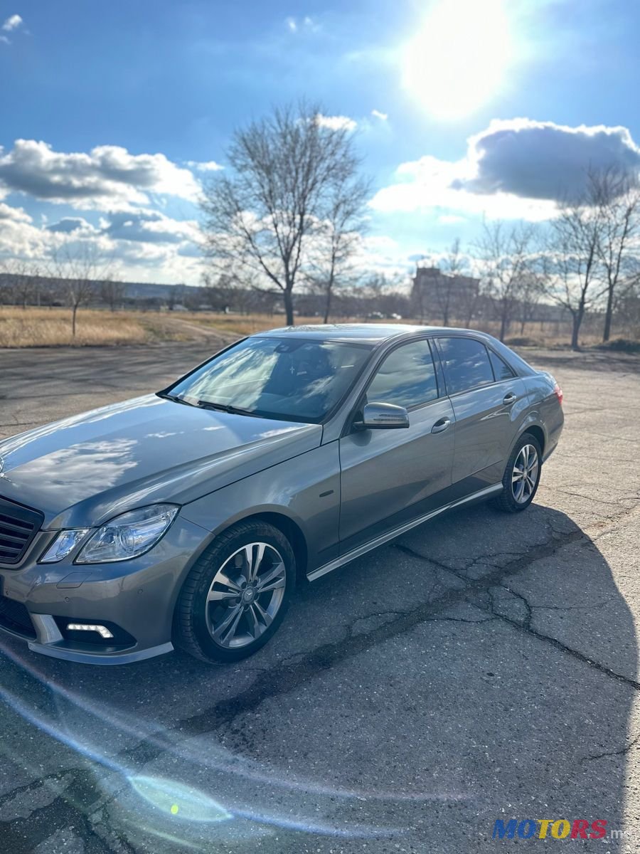 2010' Mercedes-Benz E-Class photo #1