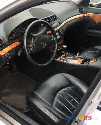 2006' Mercedes-Benz E photo #1