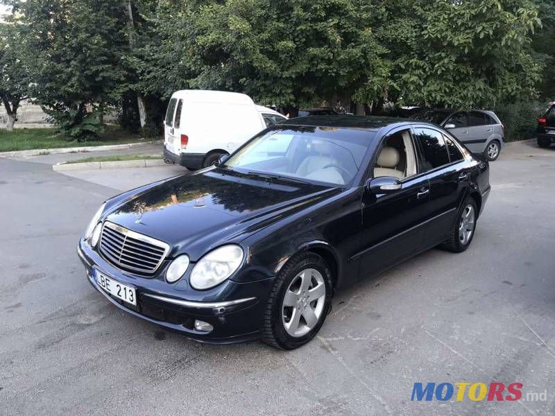 2004' Mercedes-Benz E photo #1