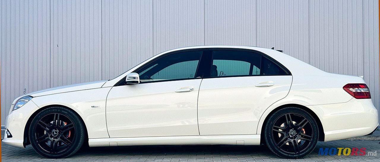2010' Mercedes-Benz E-Class photo #5