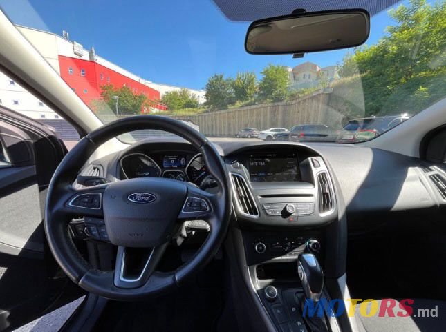 2016' Ford Focus photo #3