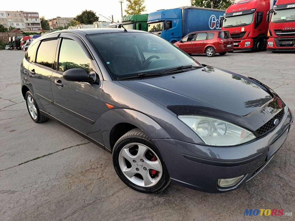 2005' Ford Focus photo #1