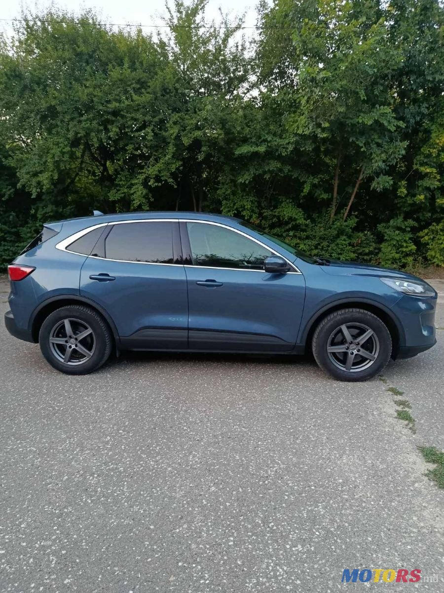 2020' Ford Kuga photo #5