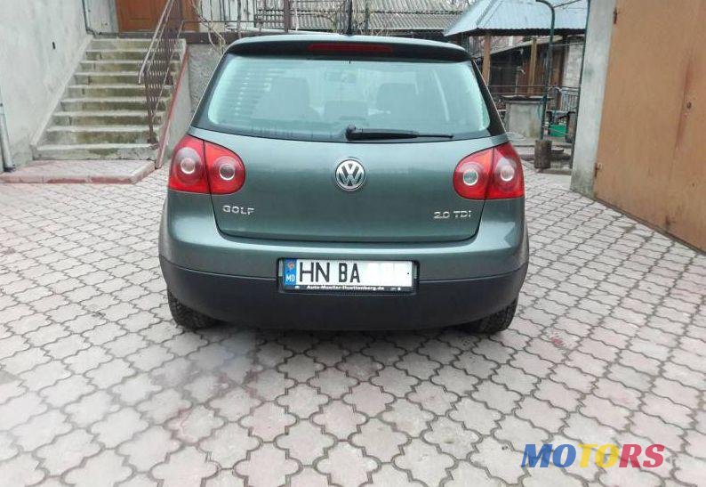 2005' Volkswagen Golf photo #1