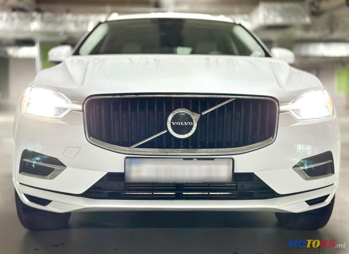 2018' Volvo XC60 photo #2