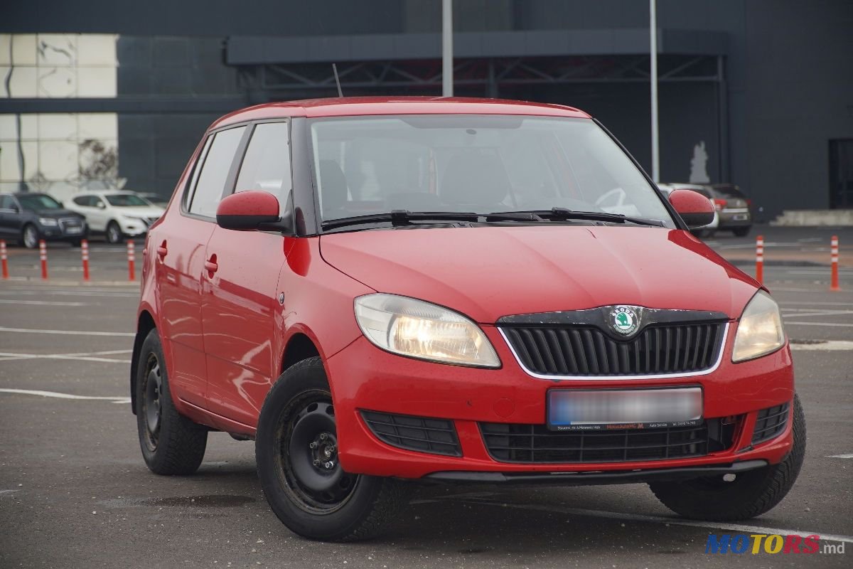 2013' Skoda Fabia photo #4