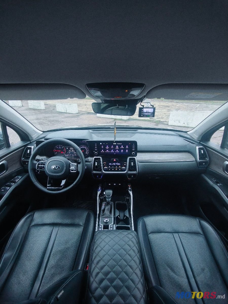2020' Kia Sorento photo #5