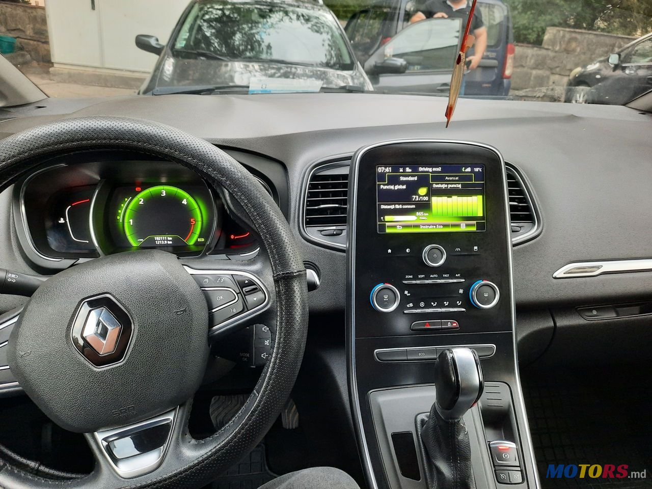 2017' Renault Grand Scenic photo #1