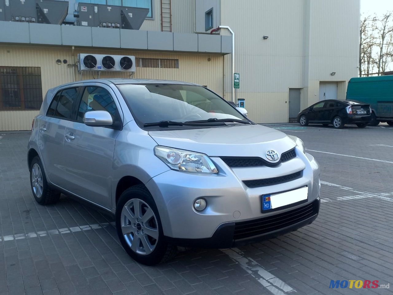 2011' Toyota Urban Cruiser photo #6