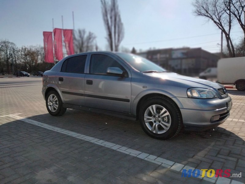 2005' Opel Astra photo #6