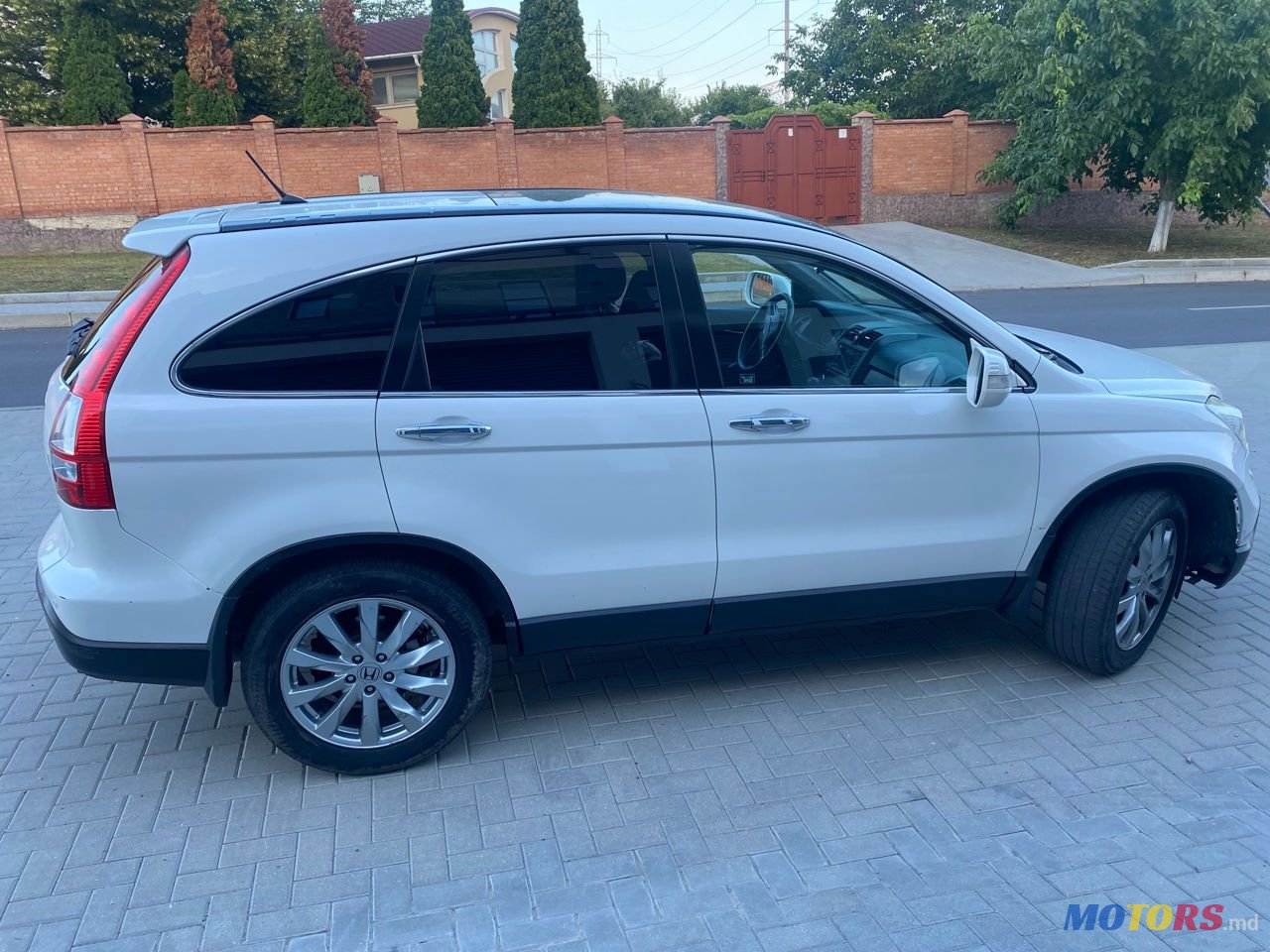 2008' Honda CR-V photo #5
