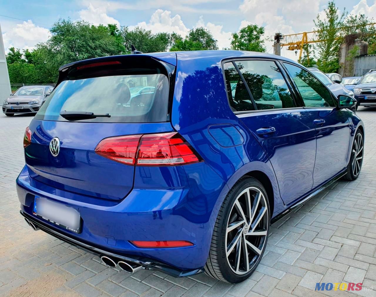 2018' Volkswagen Golf photo #4