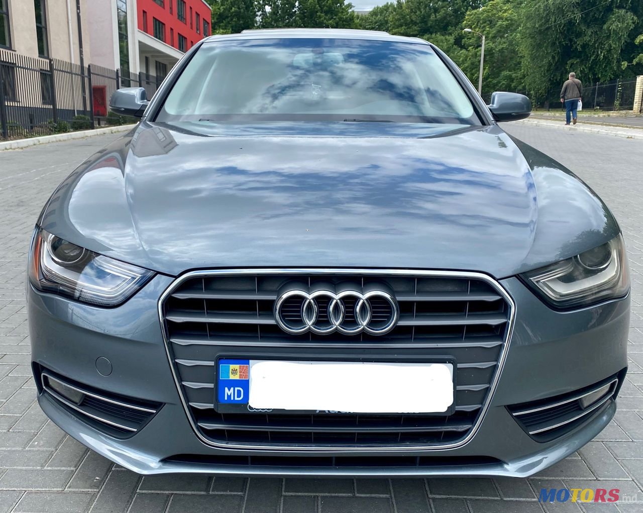 2013' Audi A4 photo #1