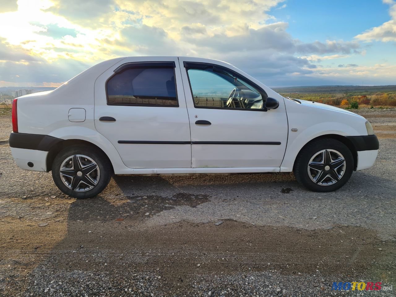 2005' Dacia Logan photo #3
