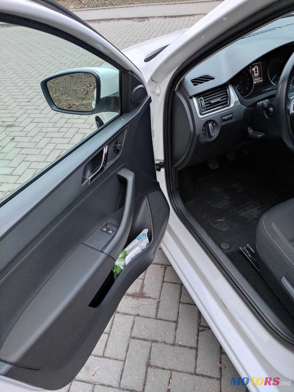 2015' Skoda Rapid photo #5