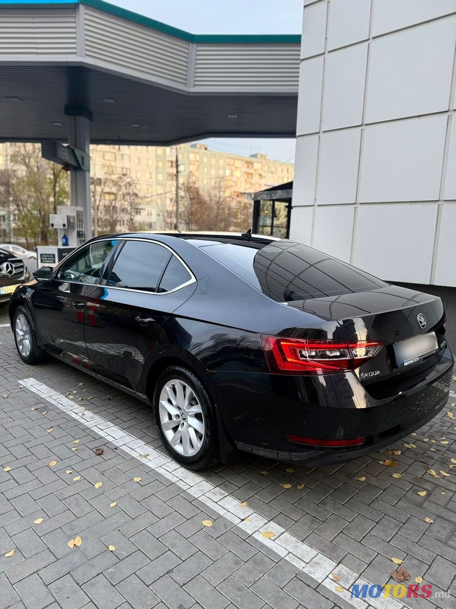 2017' Skoda Superb photo #2
