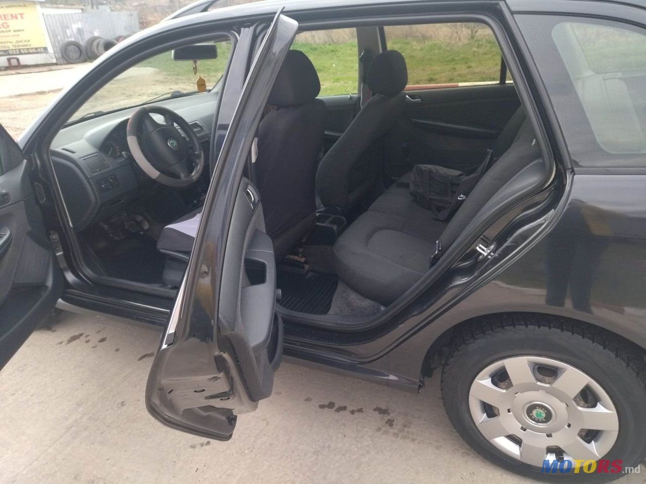 2007' Skoda Fabia photo #2