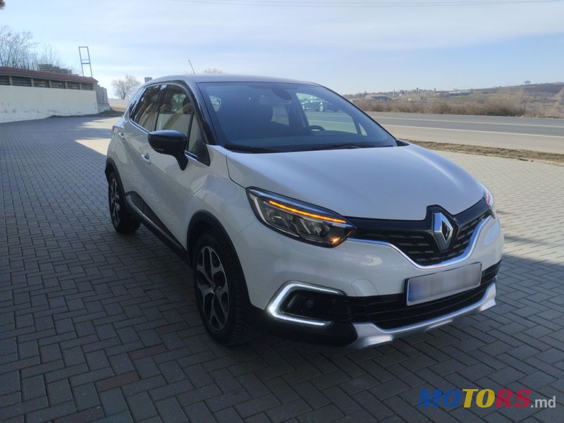 2019' Renault Captur photo #5