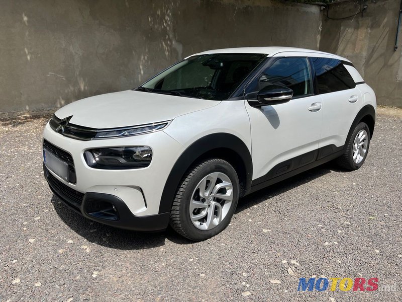 2018' Citroen C4 Cactus photo #1