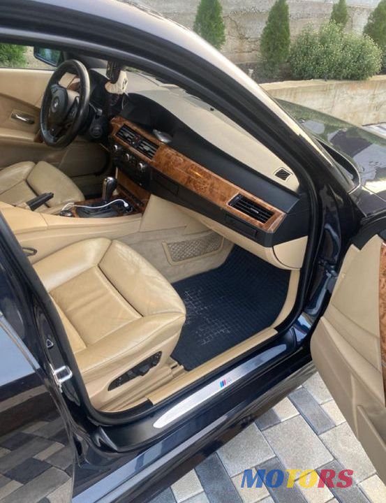 2007' BMW 5 Series photo #5