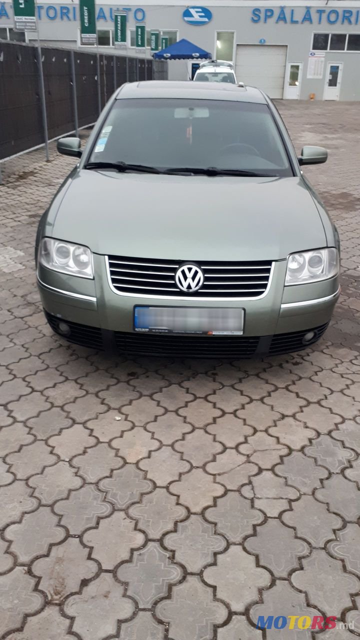 2003' Volkswagen Passat photo #1