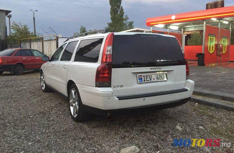2006' Volvo V70 photo #2
