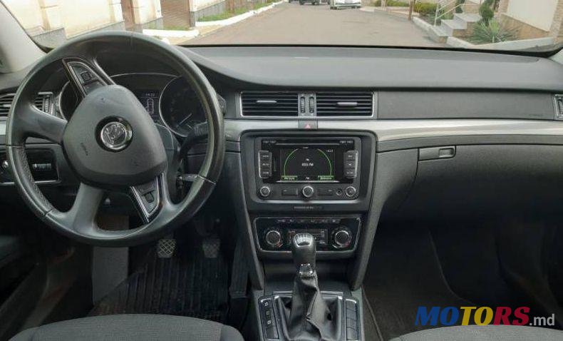 2013' Skoda Superb photo #3