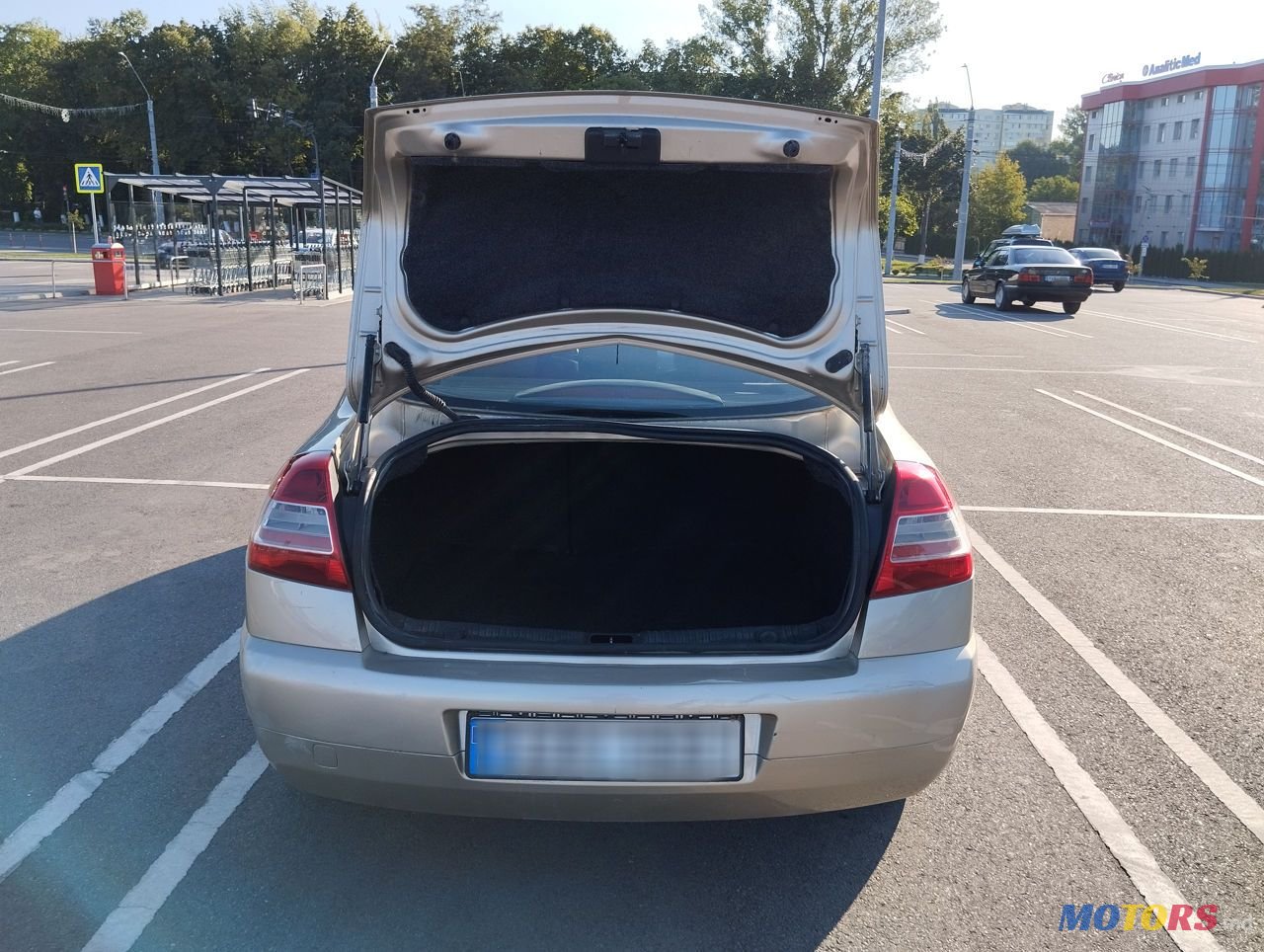 2007' Renault Megane photo #6