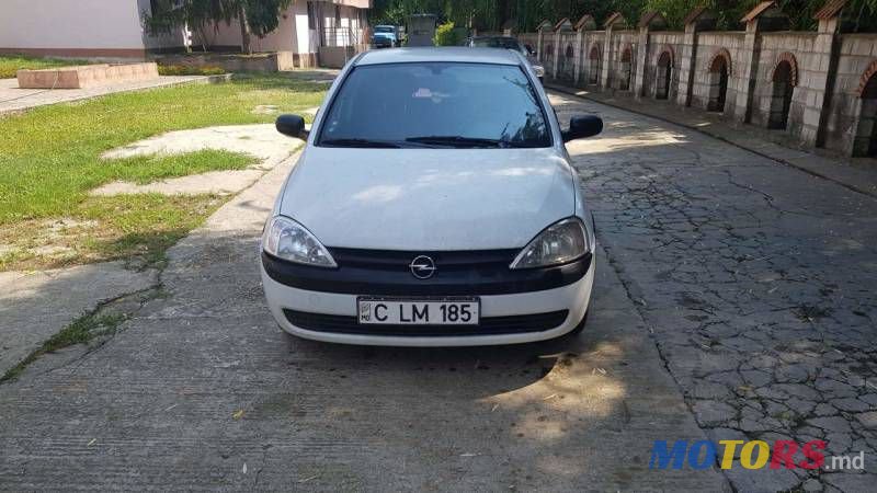 2001' Opel Corsa photo #1