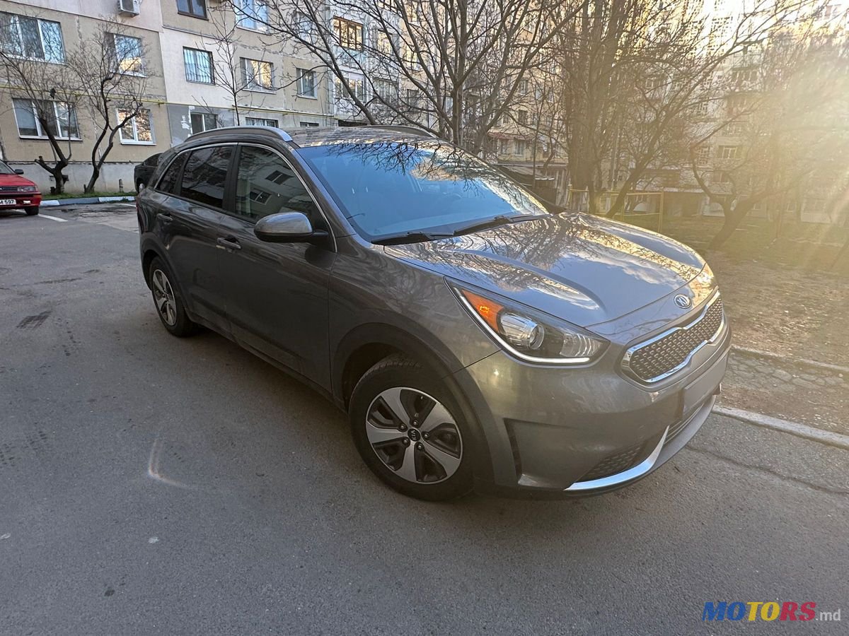 2017' Kia Niro photo #2