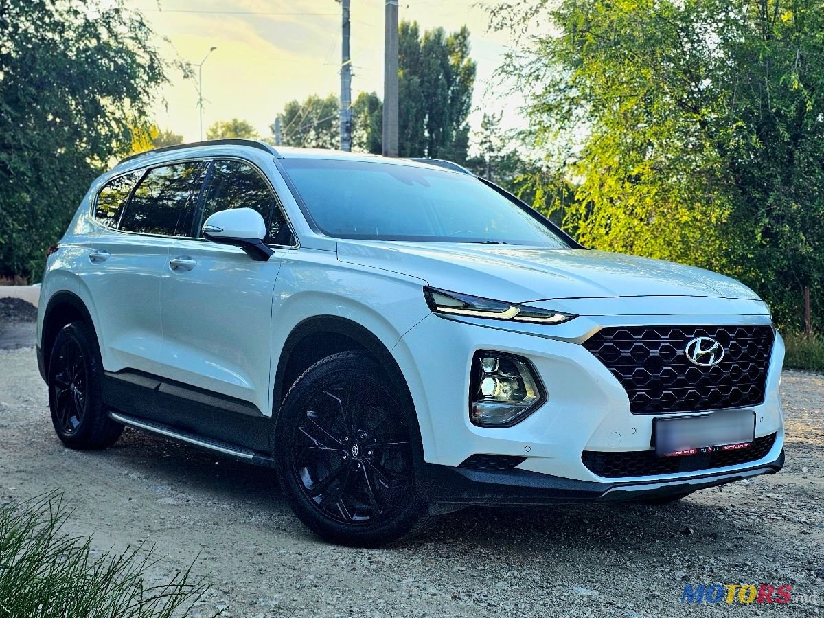 2019' Hyundai Santa Fe photo #1