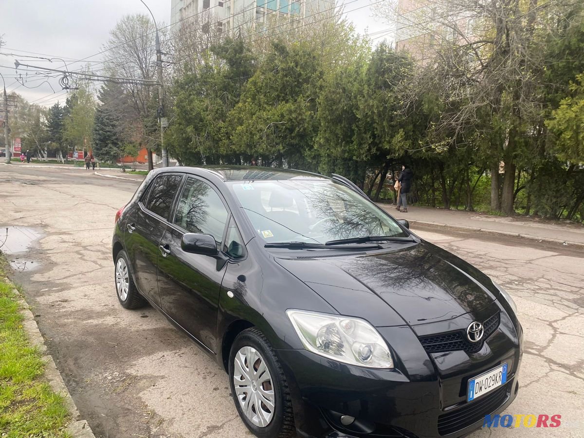 2009' Toyota Auris photo #5