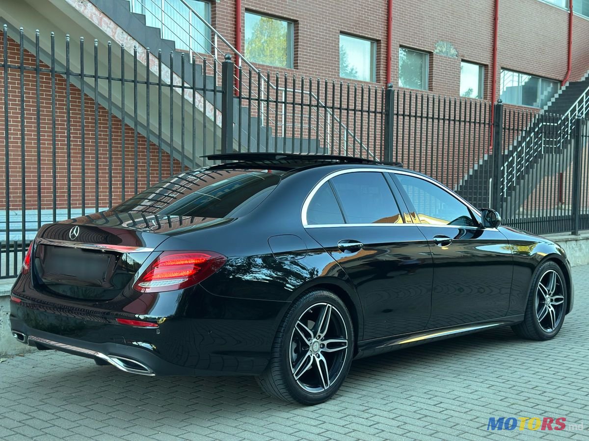 2020' Mercedes-Benz E-Class photo #3