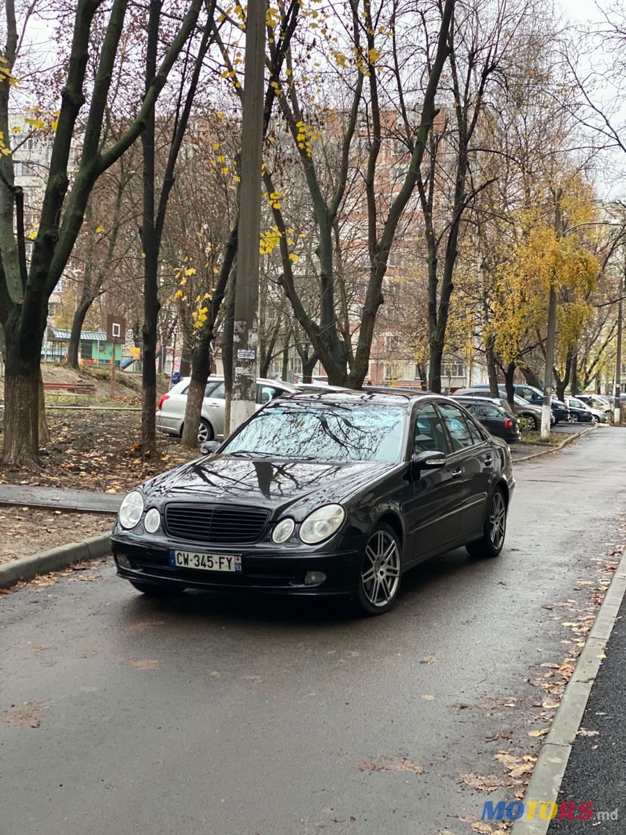 2004' Mercedes-Benz E Класс photo #2