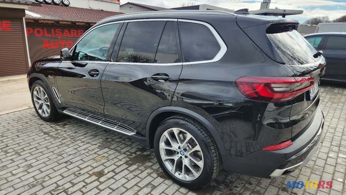 2023' BMW X5 photo #4