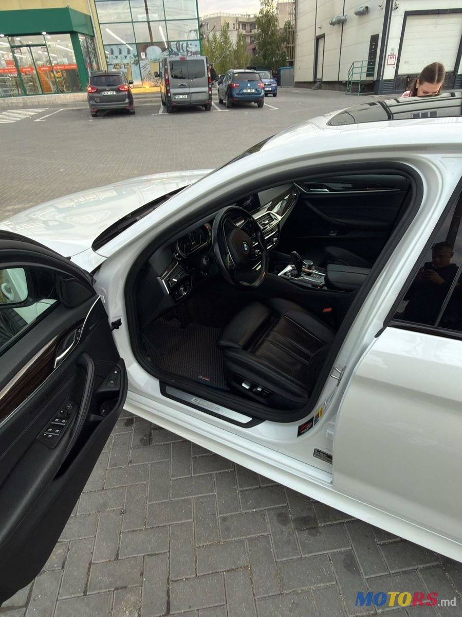 2018' BMW 5 Series photo #4
