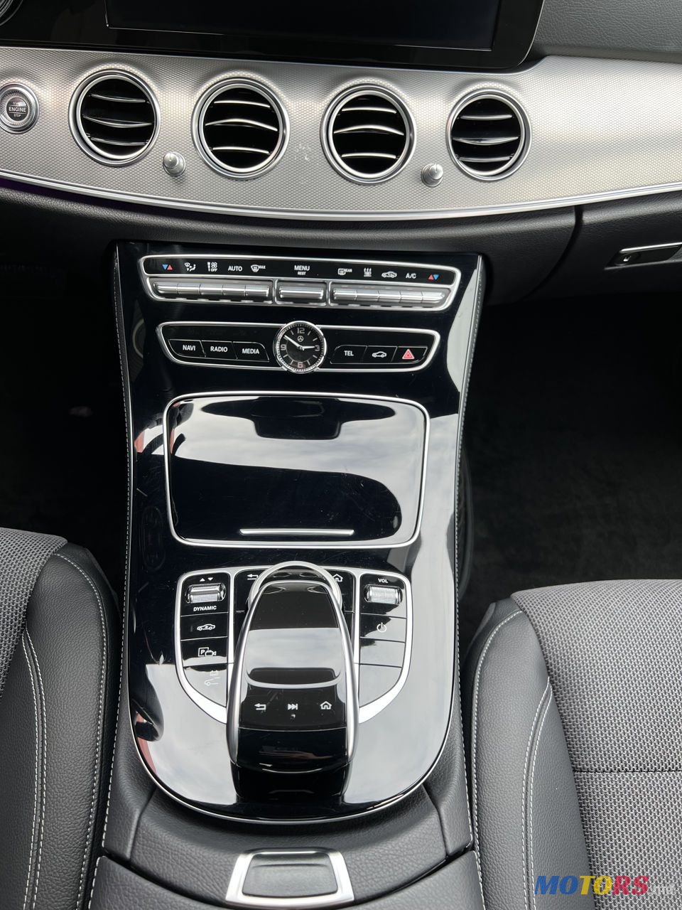 2017' Mercedes-Benz E Класс photo #4