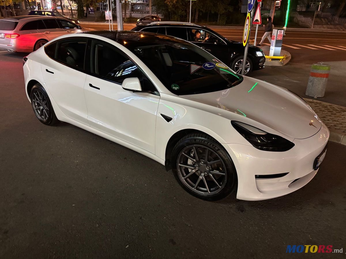 2022' Tesla Model 3 photo #1