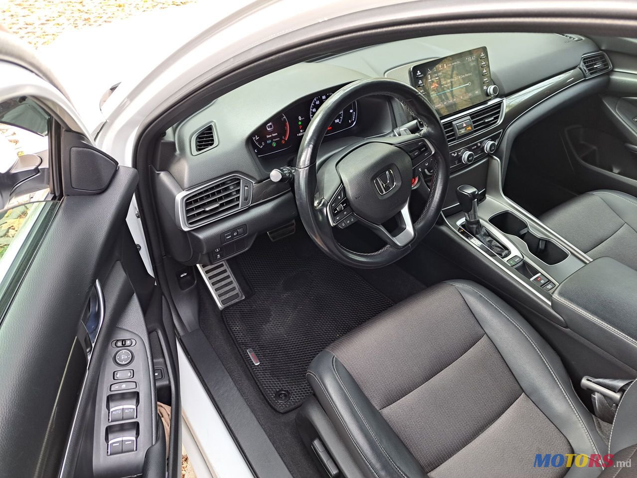 2018' Honda Accord photo #6