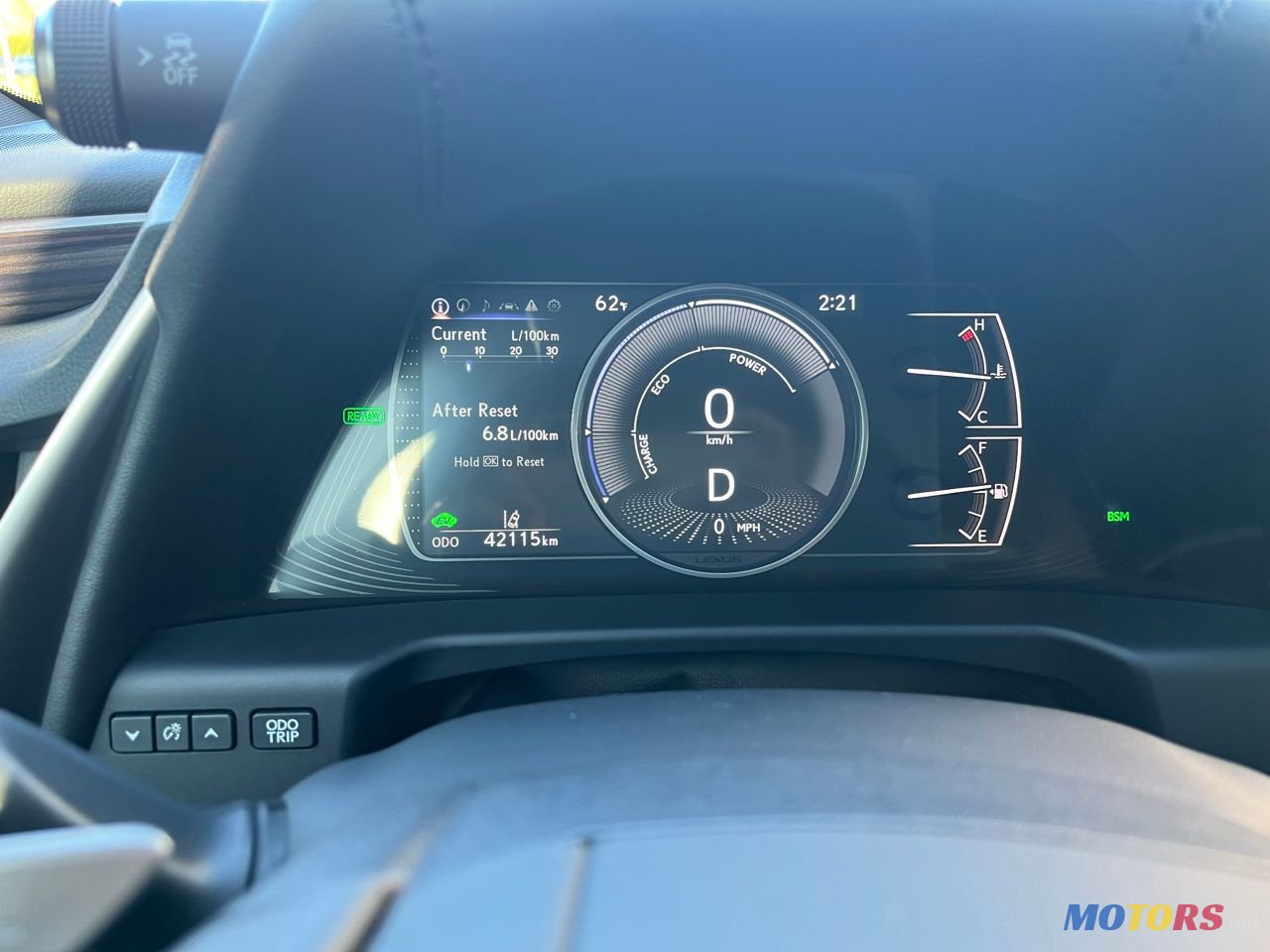 2020' Lexus Es Series photo #2