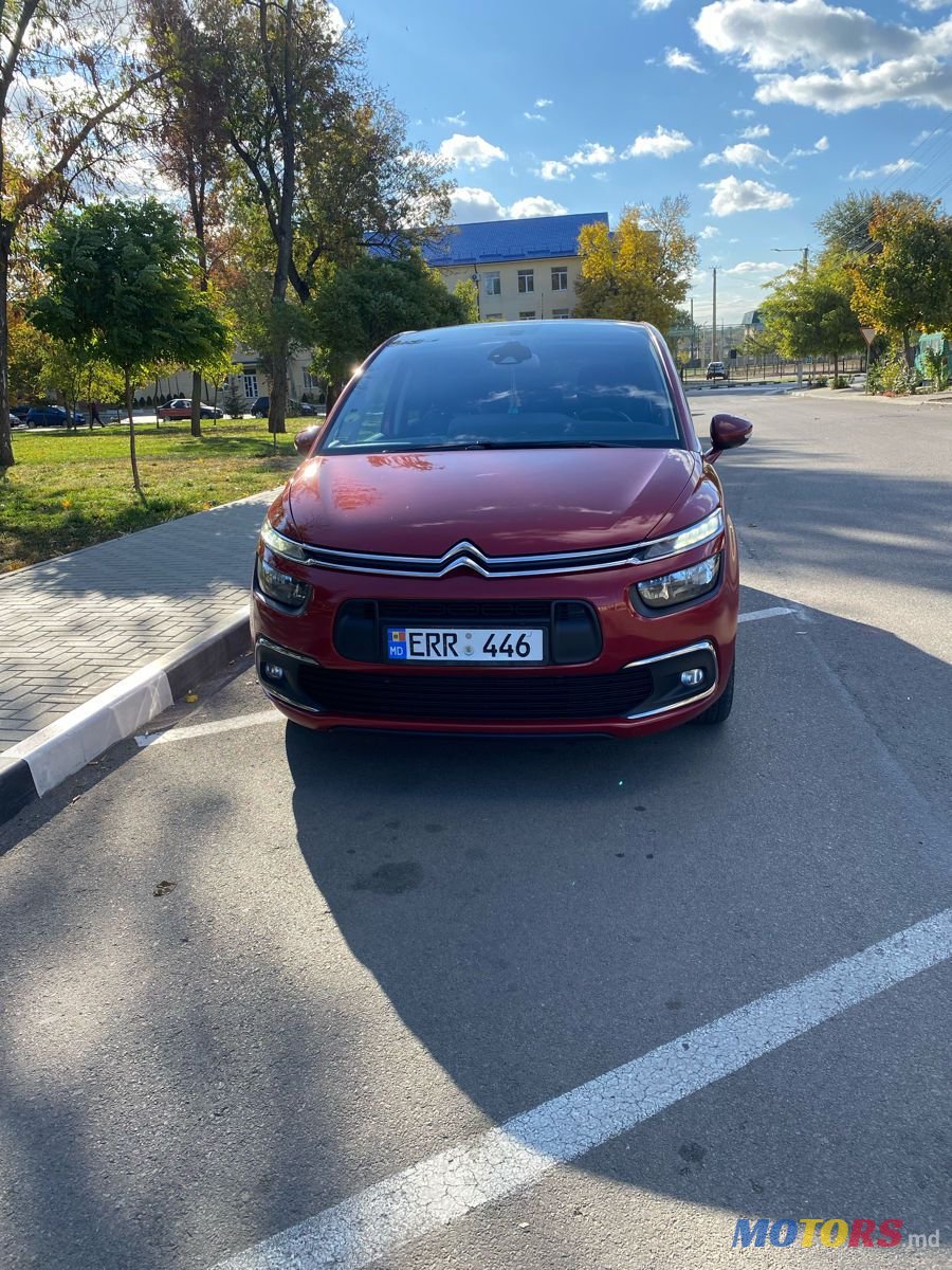 2016' Citroen C4 Picasso photo #2