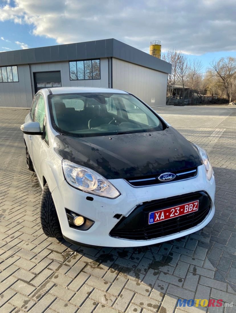 2013' Ford C-MAX photo #3