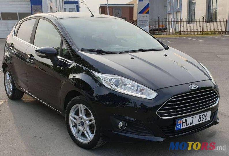 2014' Ford Fiesta photo #2