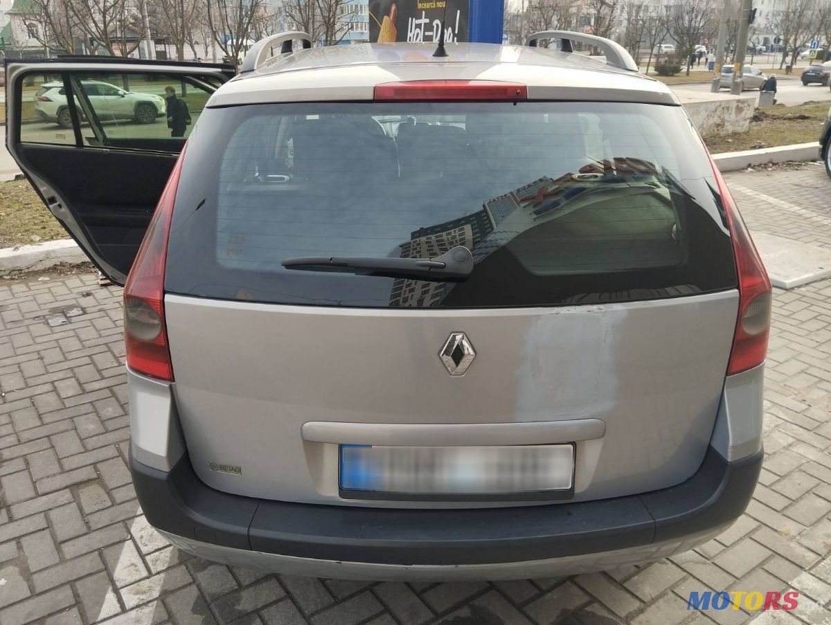 2005' Renault Megane photo #2