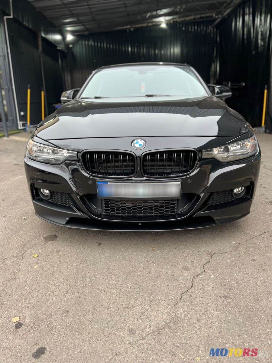 2016' BMW 3 Series photo #2