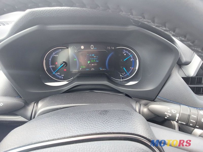 2019' Toyota RAV4 photo #5