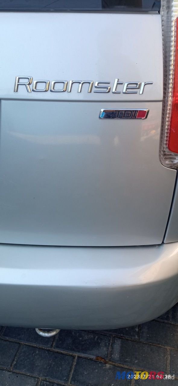 2007' Skoda Roomster photo #4