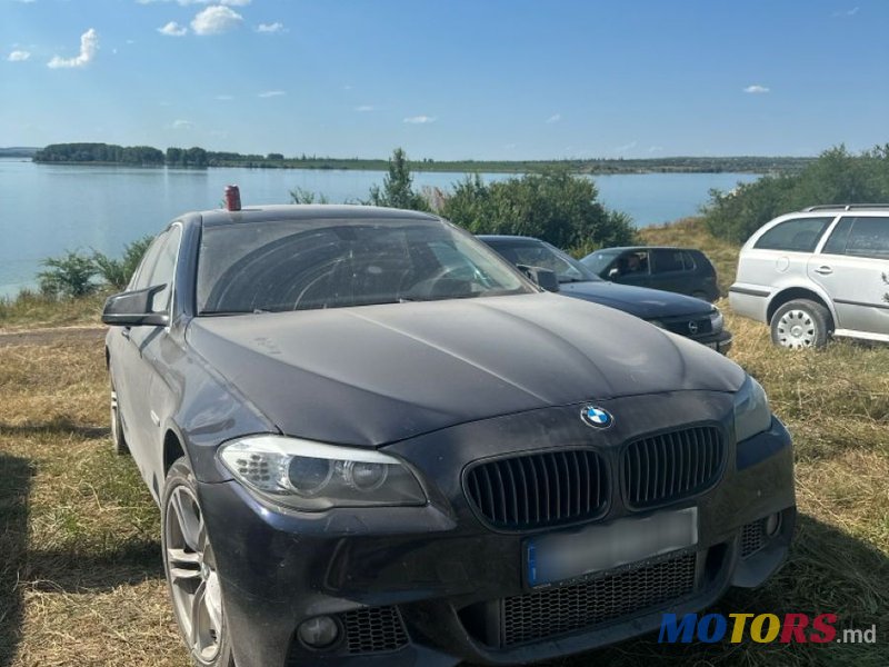 2013' BMW 5 Series photo #1