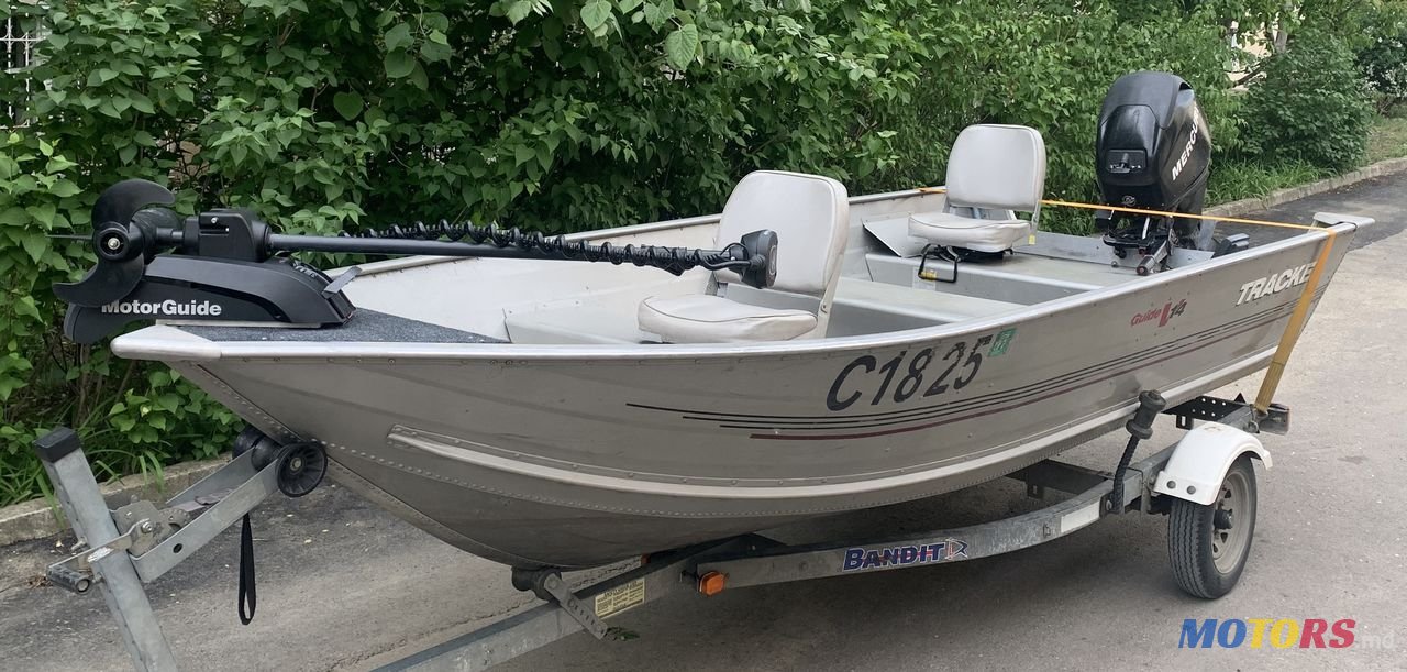 2014' Tracker photo #1