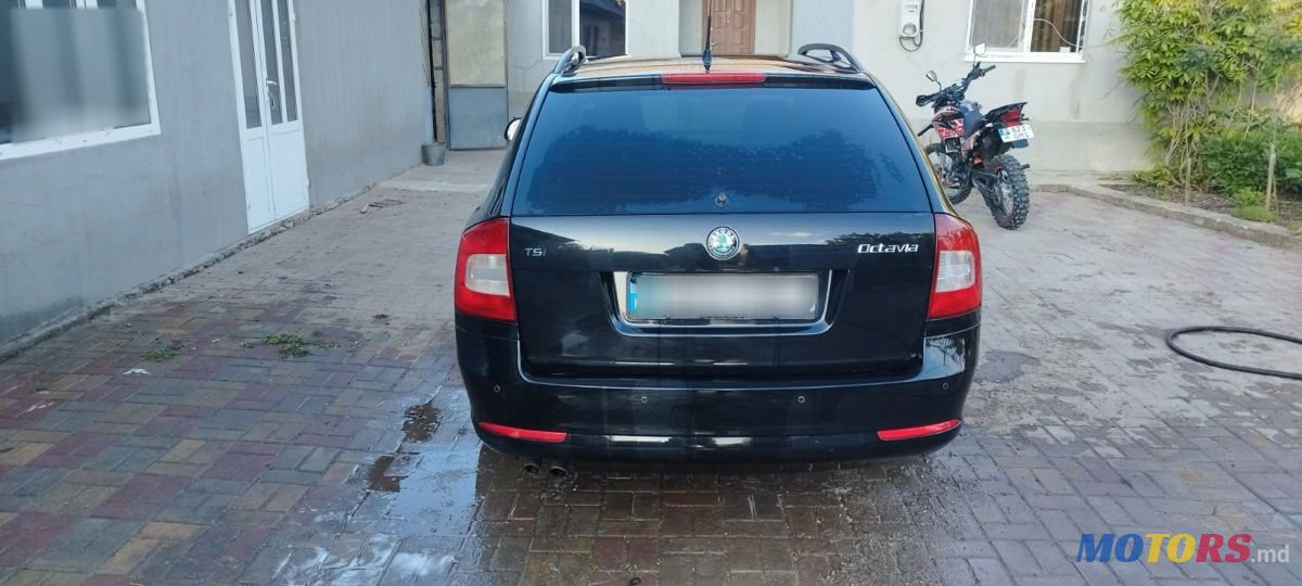 2011' Skoda Octavia photo #2